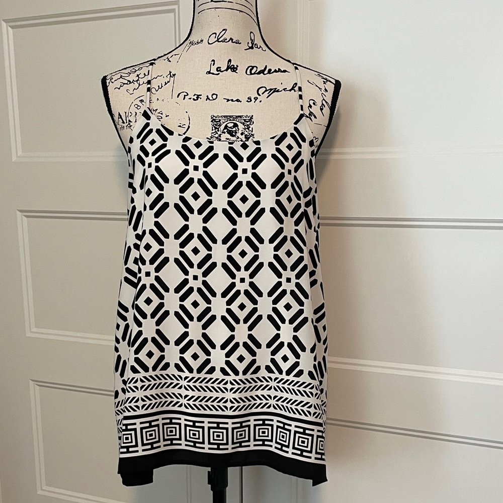 Everly Monochrome Patterned Top - image 1